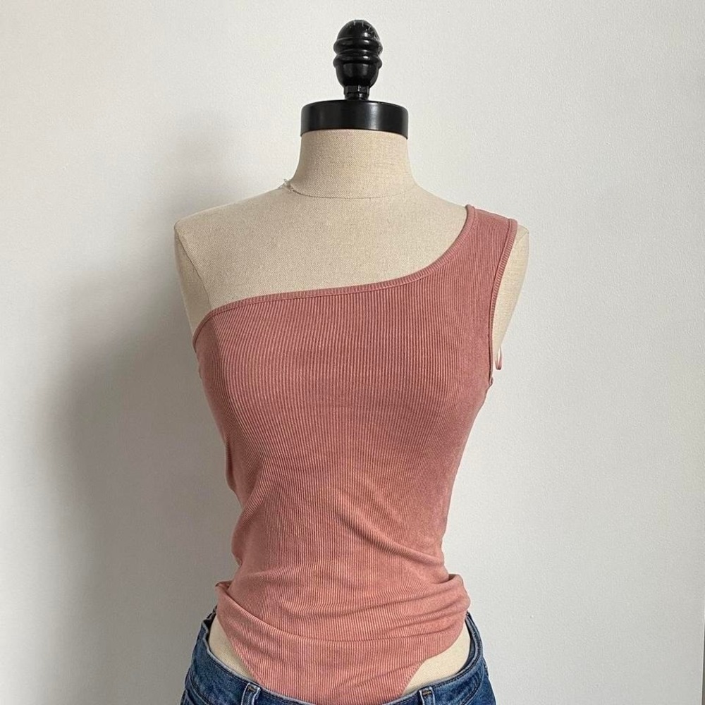 Lelis Blush‎ Pink Ribbed One Shoulder Bodysuit Size Small Women's Summer 1070